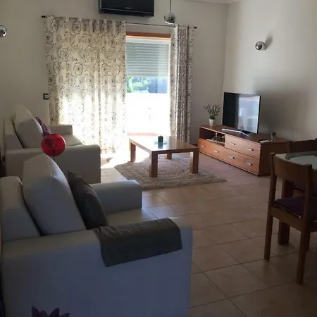 Casa Violeta * Mexilhoeira Grande